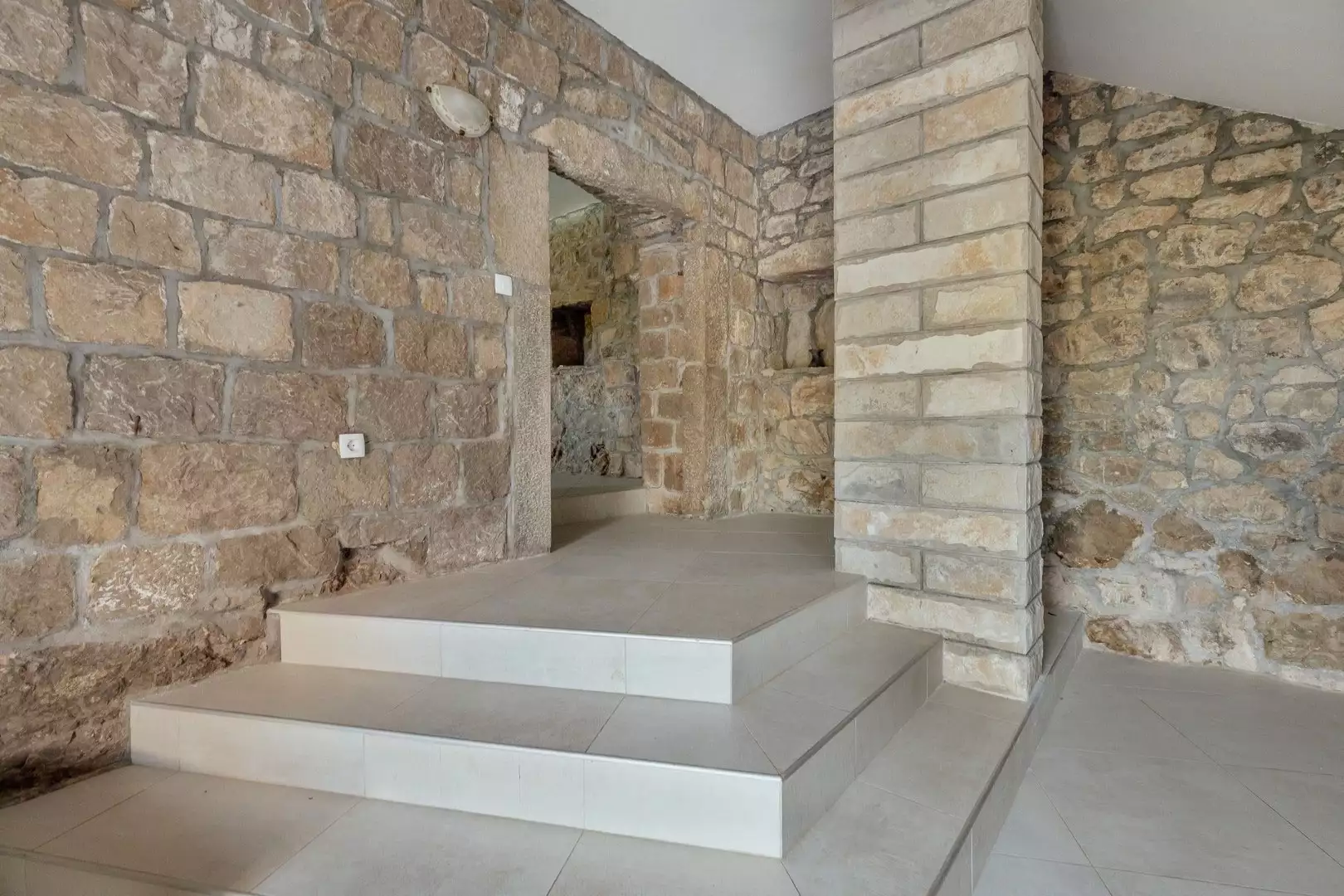 Вилла 176м² в Черногории, Кримовица. Стоимостью 595000€ аренда фото-13