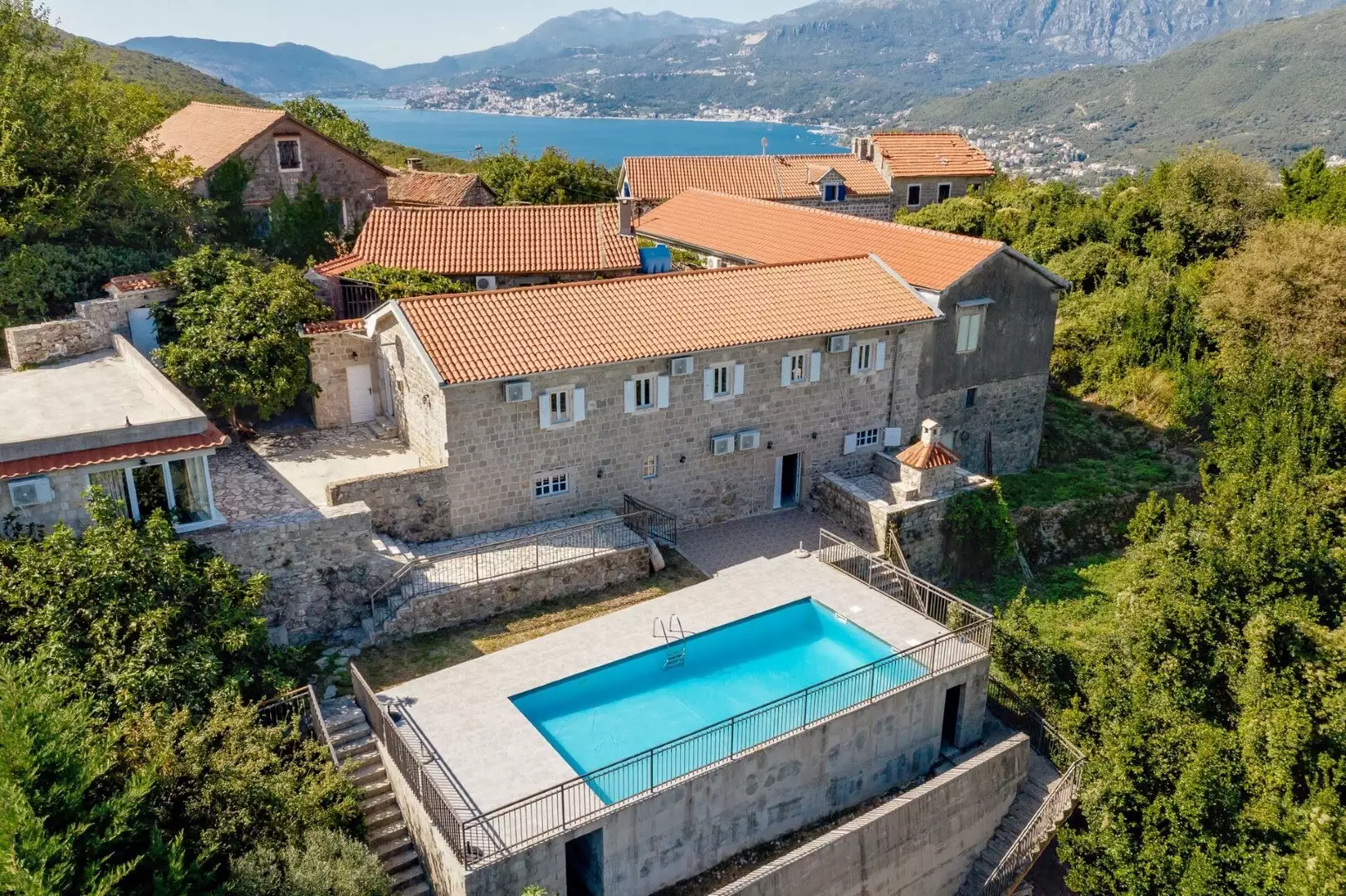Вилла 176м² в Черногории, Кримовица. Стоимостью 595000€ аренда фото-15