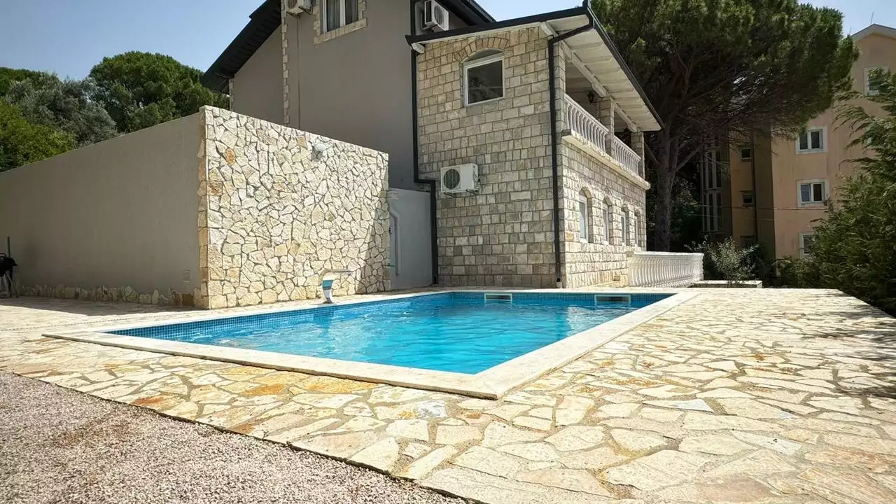 Дом 320м² в Черногории, Бар. Стоимостью 390000€ аренда фото-6