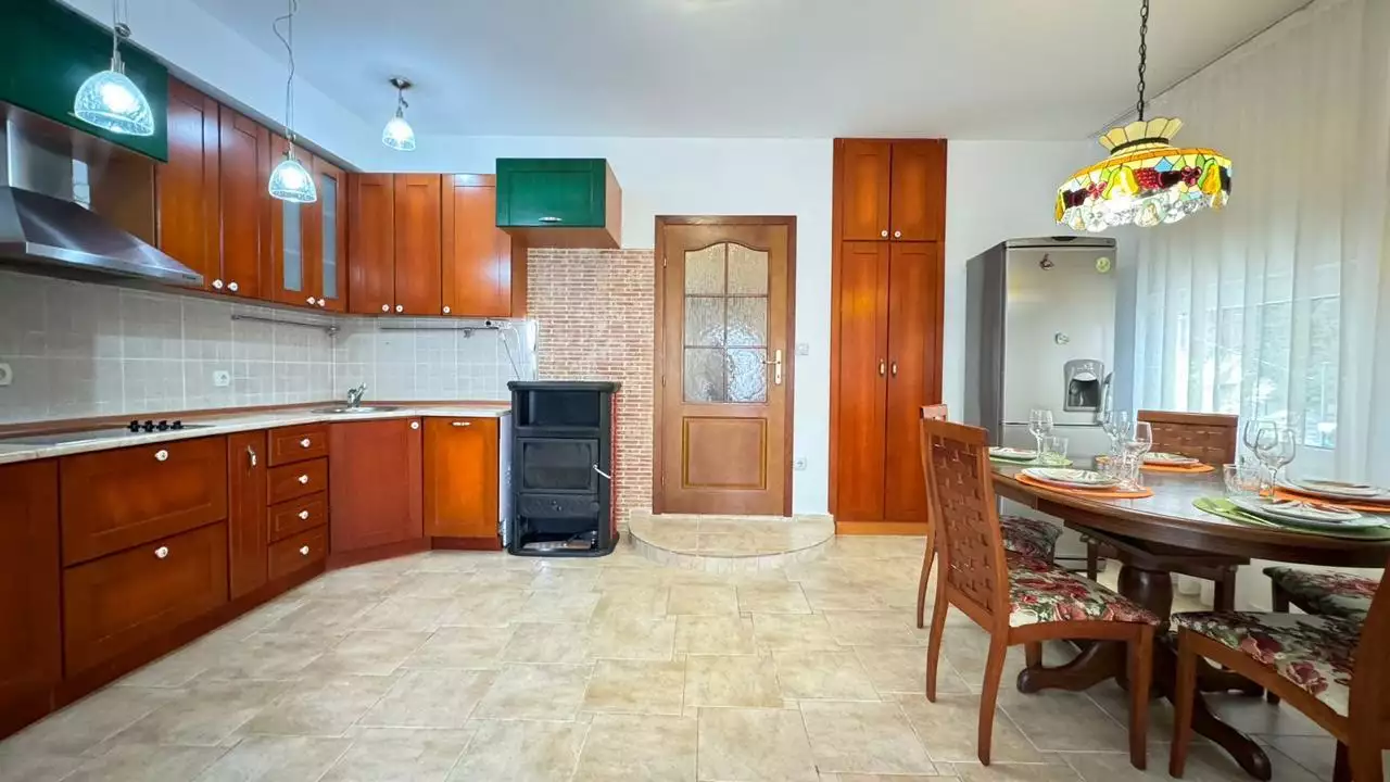 Дом 320м² в Черногории, Бар. Стоимостью 390000€ аренда фото-12