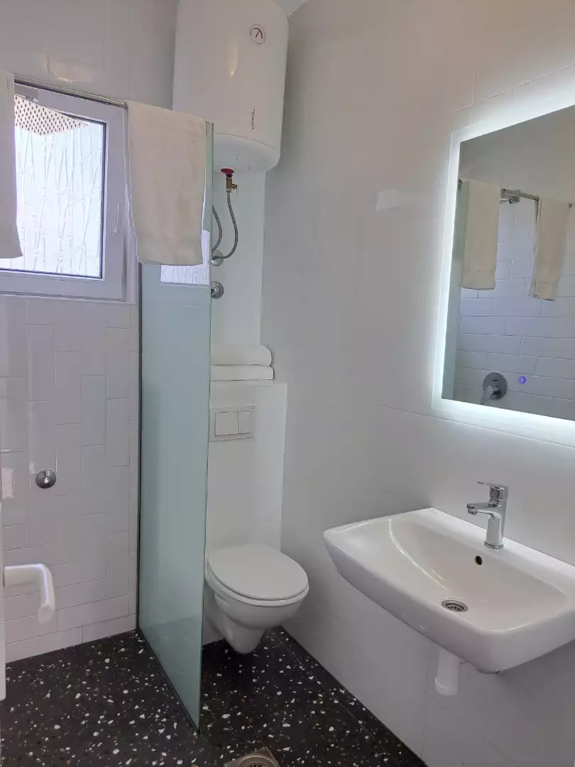Отель, гостиница 375м² в Черногории, Сутоморе. Стоимостью 800000€ аренда фото-21