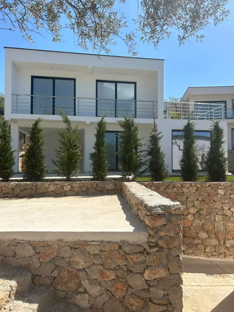 Дом 174м² в Черногории, Бар. Стоимостью 275000€ аренда фото-1