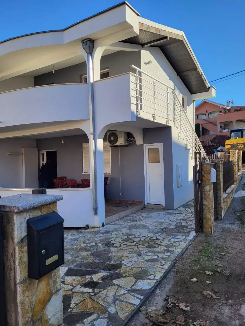 Дом 158м² в Черногории, Добра Вода. Стоимостью 155000€ аренда фото-1