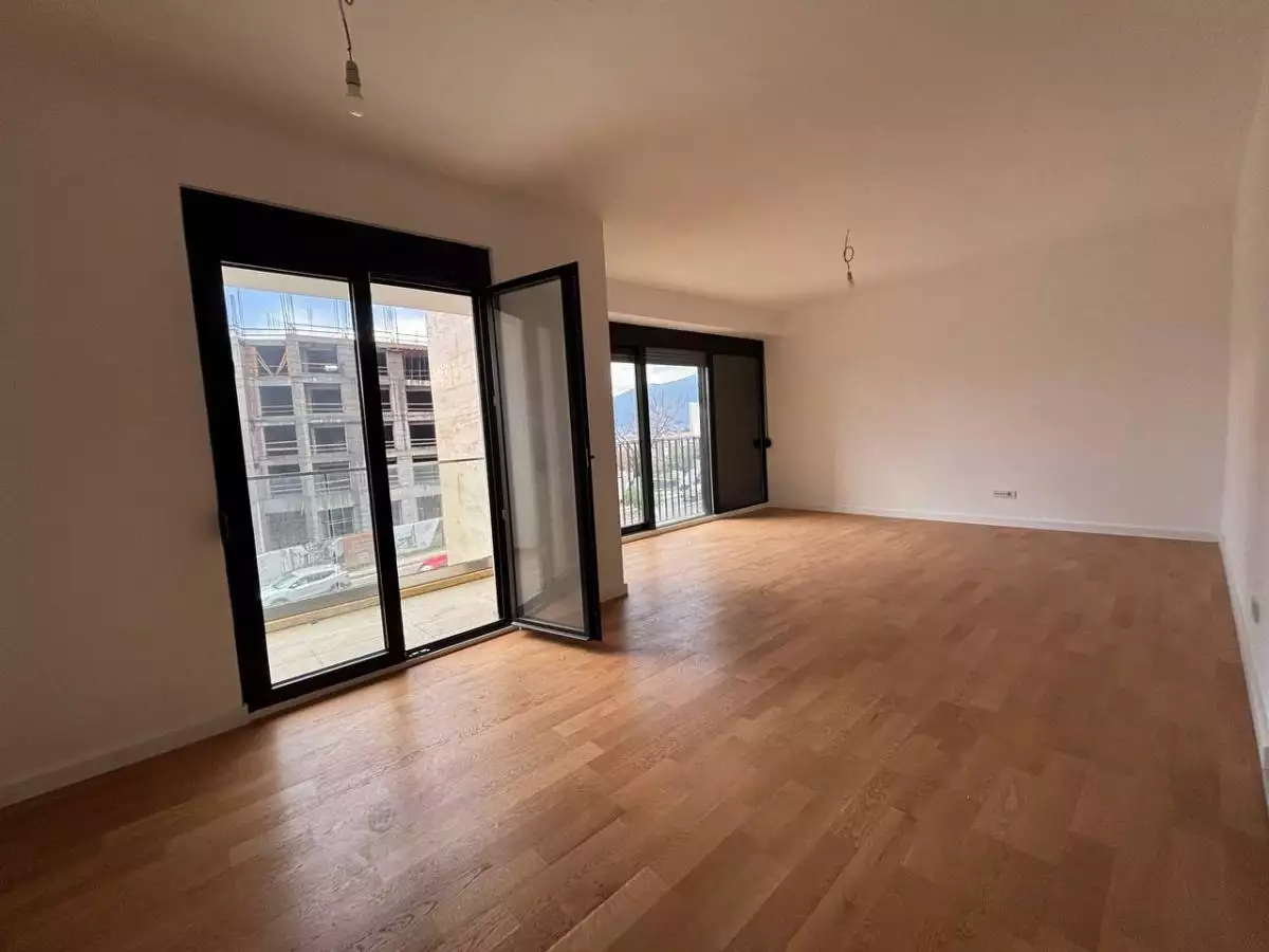 Квартира 56м² в Черногории, Тиват. Стоимостью 230000€ аренда фото-1