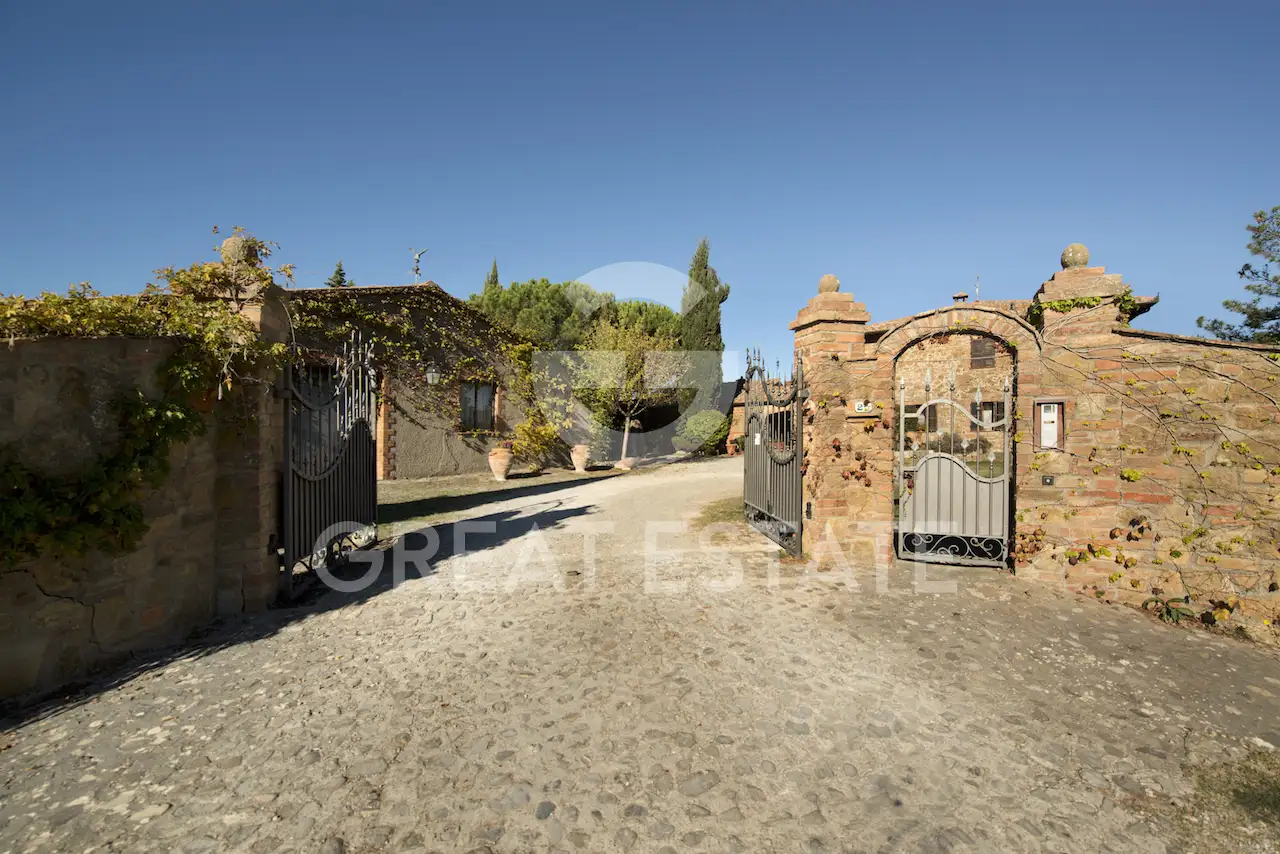 Дом 868м² в Италии, Сиена. Стоимостью 1800000€ аренда фото-6