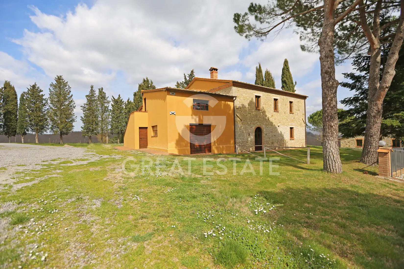 Дача 567м² в Италии, Сиена. Стоимостью 2550000€ аренда фото-3