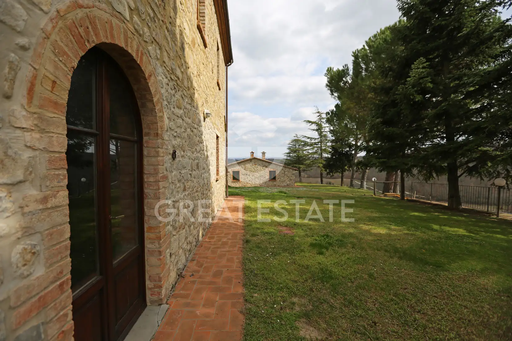 Дача 567м² в Италии, Сиена. Стоимостью 2550000€ аренда фото-9
