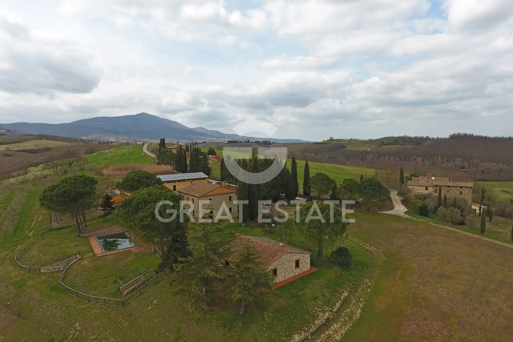 Дача 567м² в Италии, Сиена. Стоимостью 2550000€ аренда фото-12