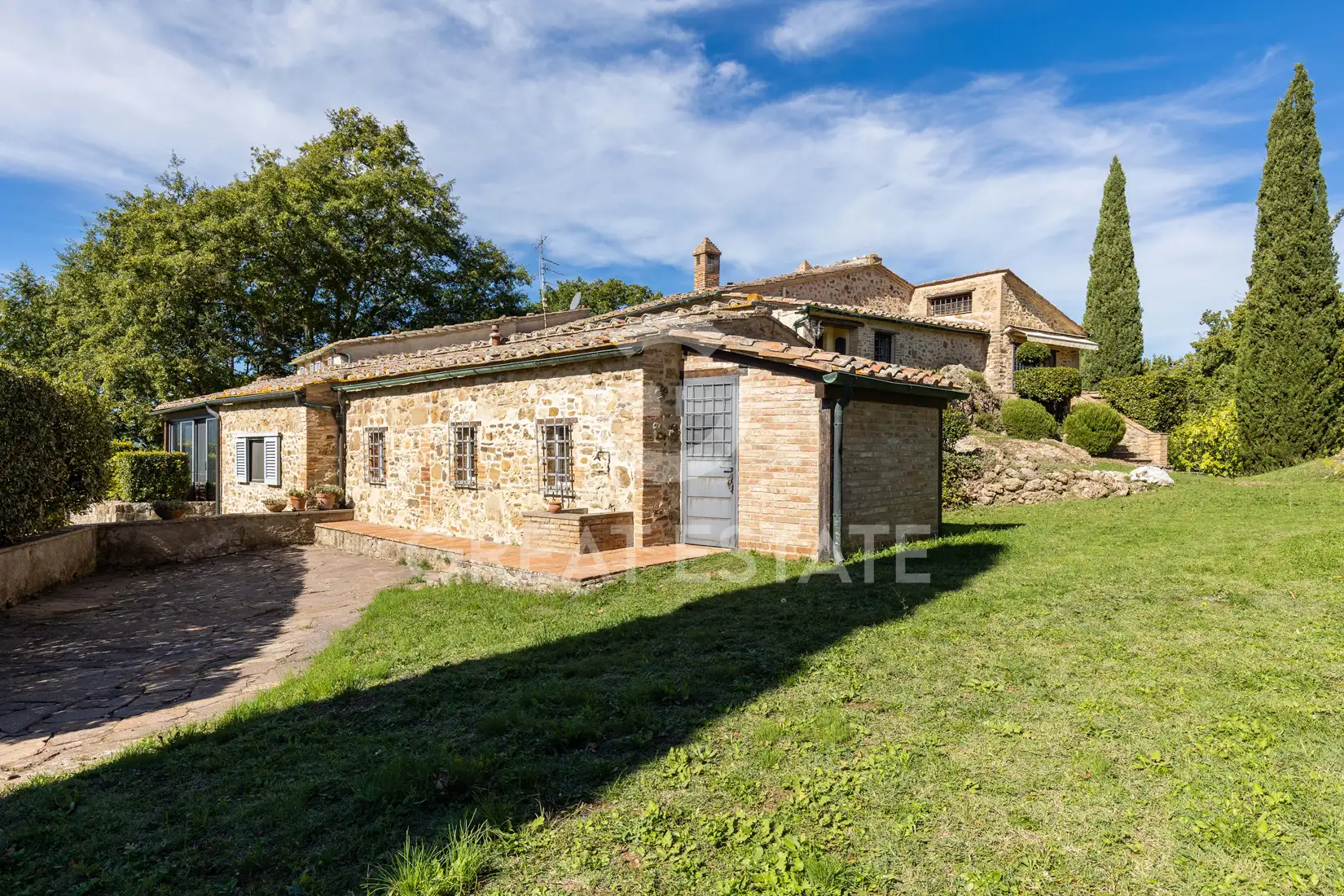 Дом 607м² в Италии, Сиена. Стоимостью 995000€ аренда фото-2