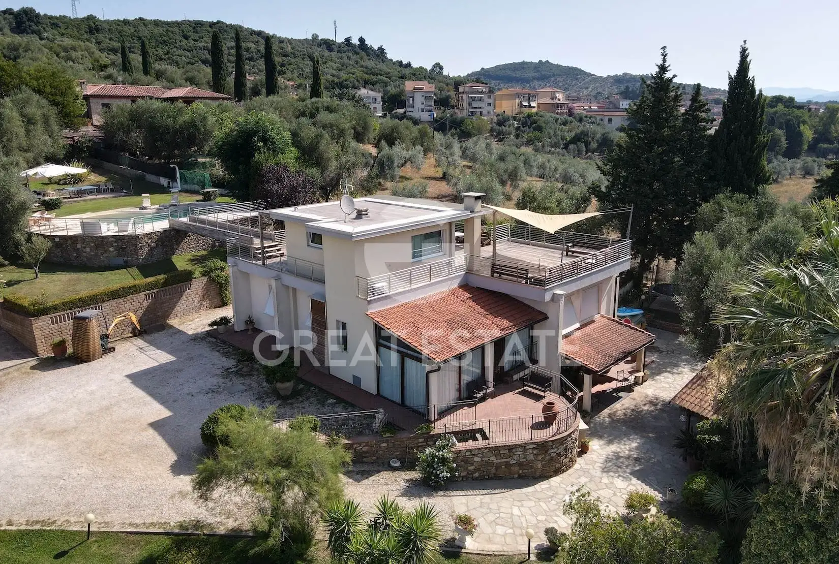 Вилла 400м² в Италии, Ливорно. Стоимостью 670000€ аренда фото-3