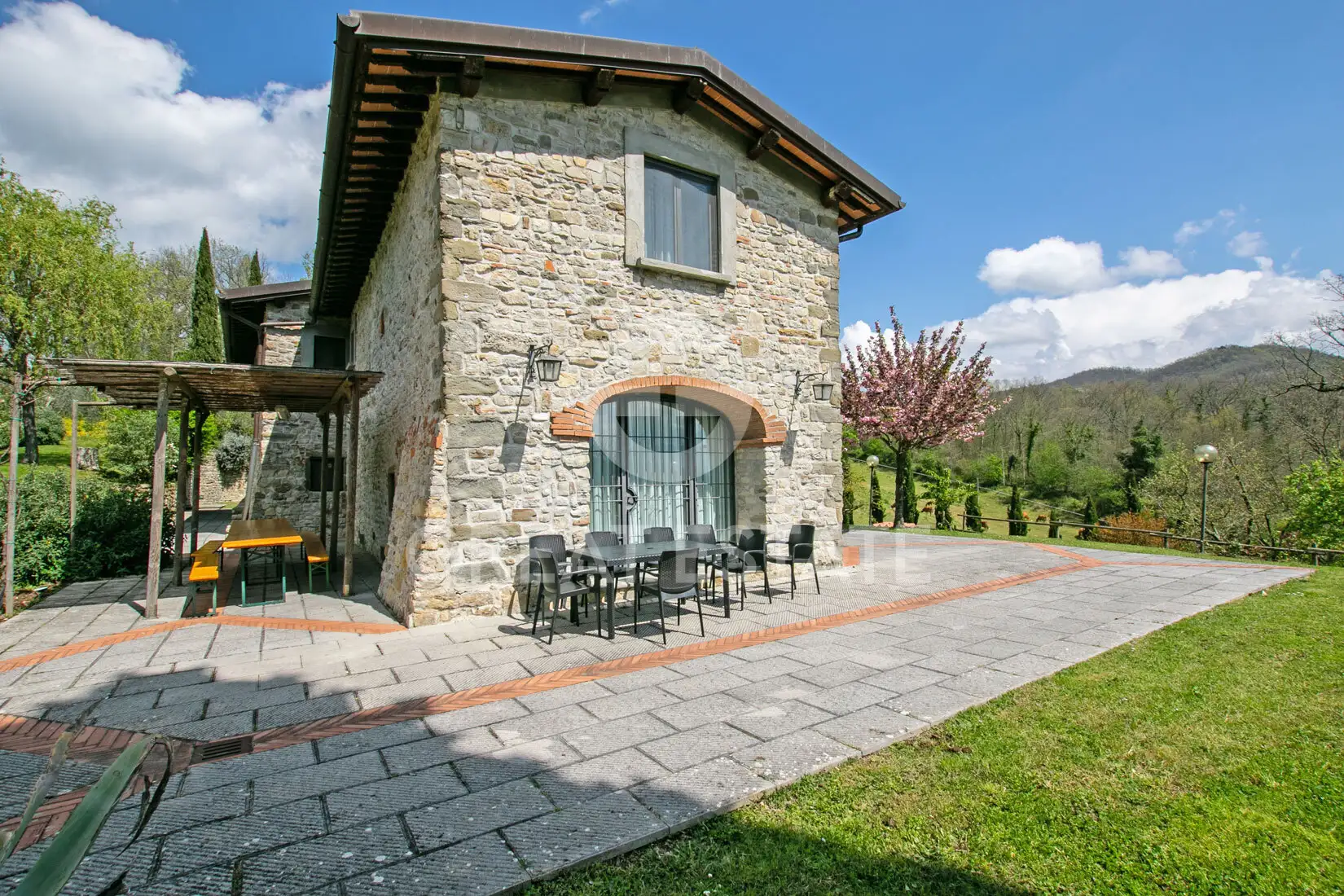 Дом 384м² в Италии, Флоренция. Стоимостью 1150000€ аренда фото-13