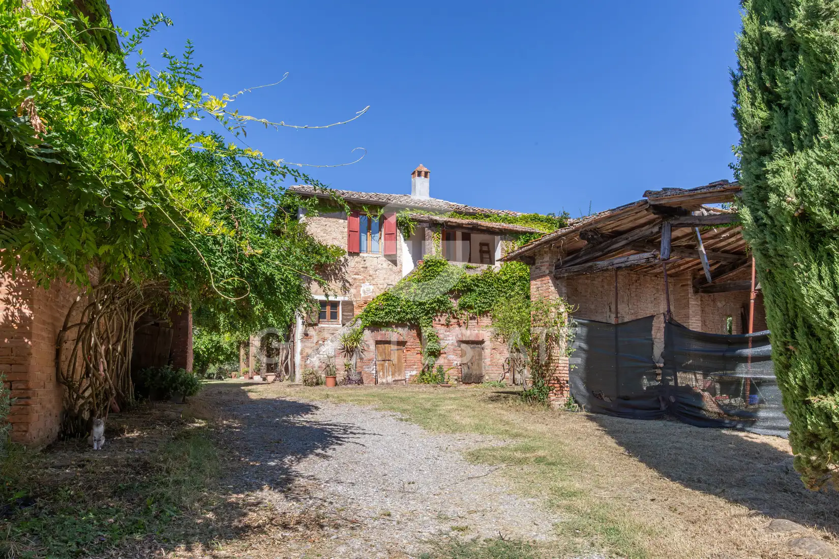 Дом 1272м² в Италии, Сиена. Стоимостью 1290000€ аренда фото-5