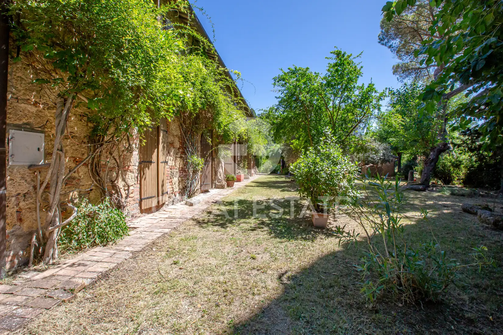 Дом 1272м² в Италии, Сиена. Стоимостью 1290000€ аренда фото-10