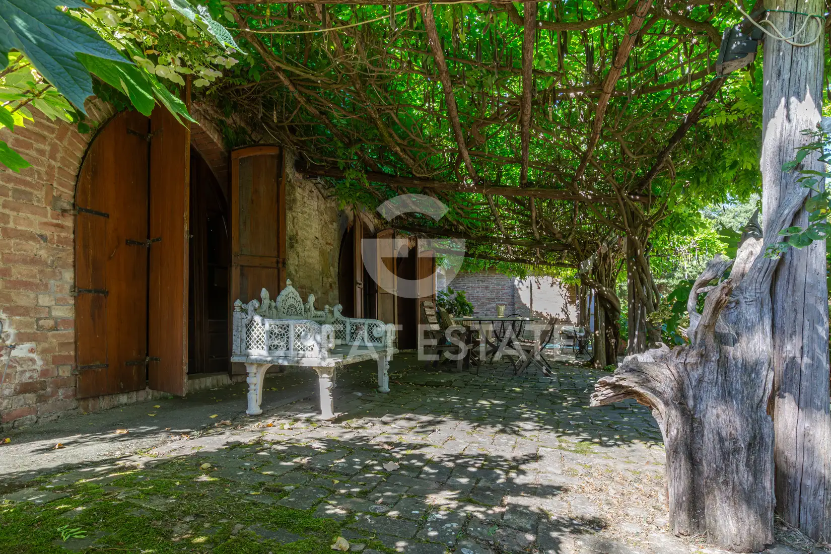 Дом 1272м² в Италии, Сиена. Стоимостью 1290000€ аренда фото-12