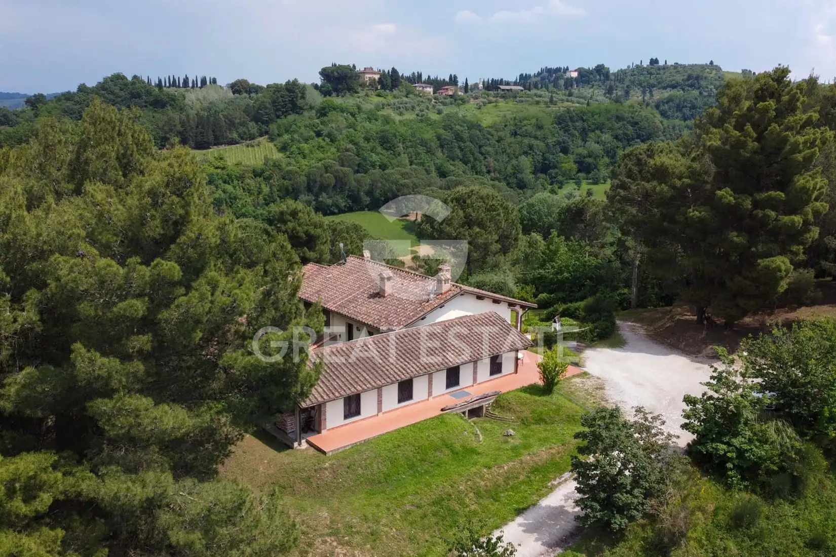 Дом 1043м² в Италии, Пиза. Стоимостью 1390000€ аренда фото-2