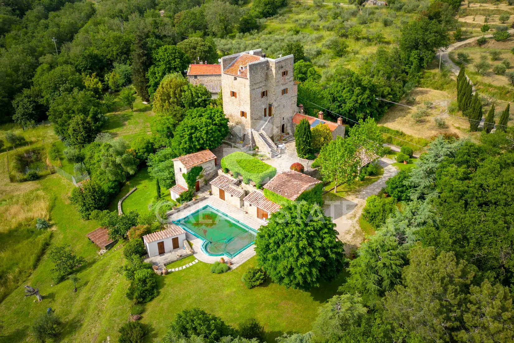 Дом 636м² в Италии, Ареццо. Стоимостью 1670000€ аренда фото-3