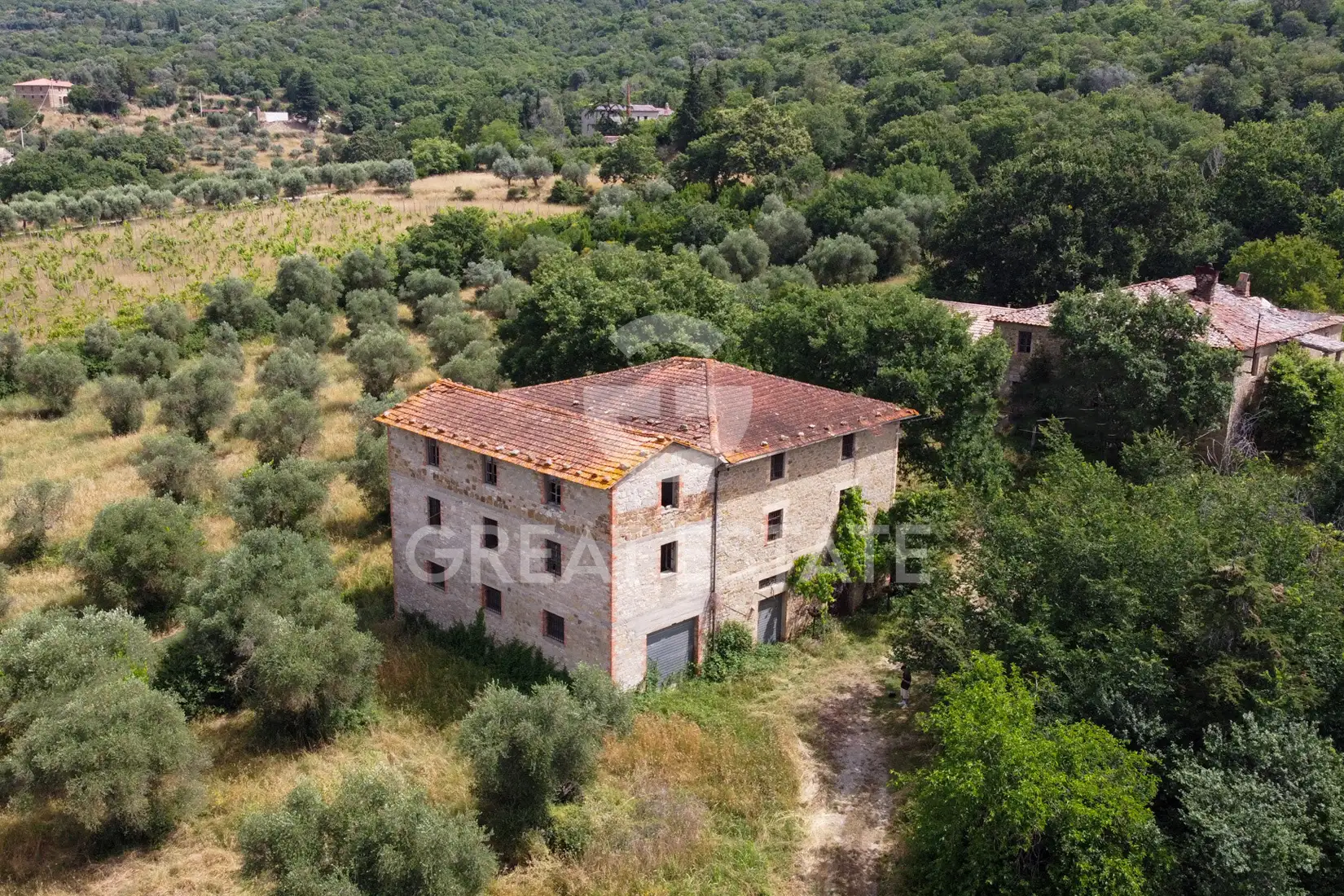 Дом 2081м² в Италии, Перуджа. Стоимостью 700000€ аренда фото-2