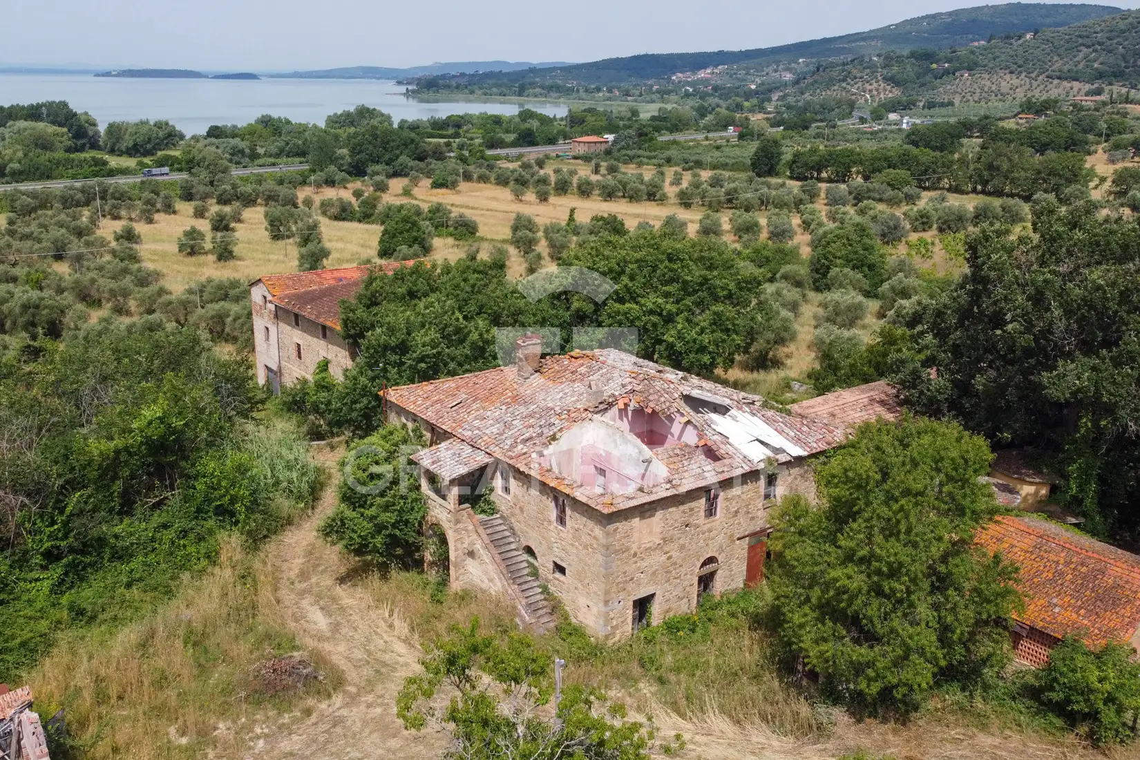 Дом 2081м² в Италии, Перуджа. Стоимостью 700000€ аренда фото-3