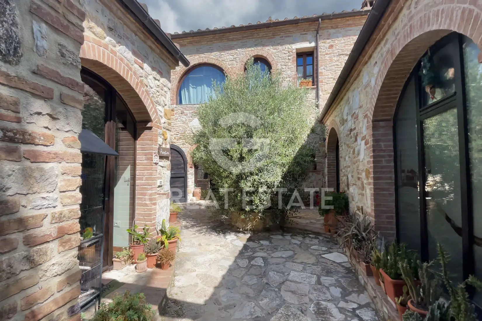 Дом 876м² в Италии, Сиена. Стоимостью 2500000€ аренда фото-7