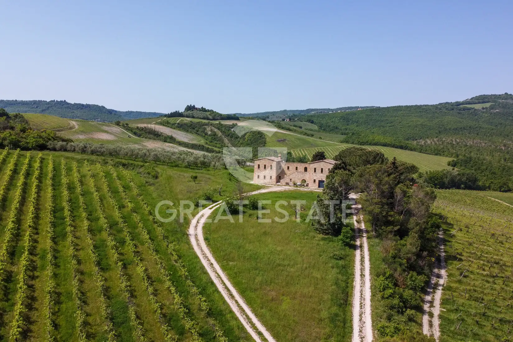 Дом 558м² в Италии, Терни. Стоимостью 2300000€ аренда фото-2