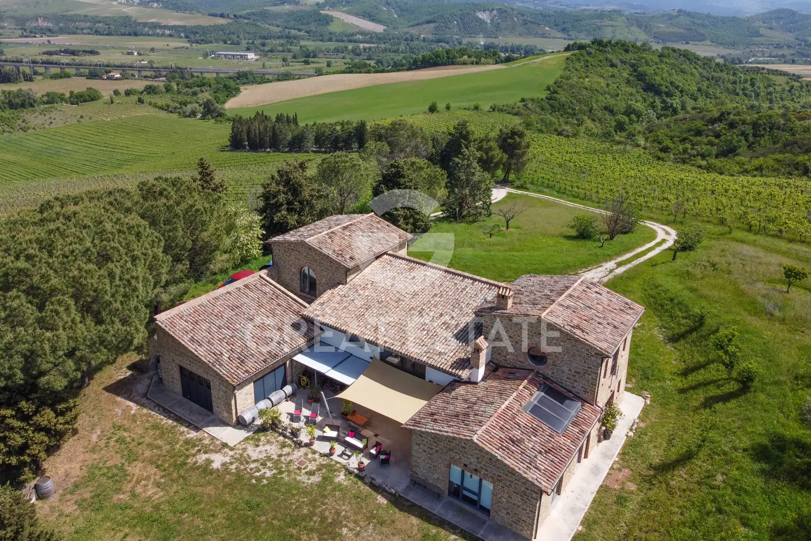 Дом 558м² в Италии, Терни. Стоимостью 2300000€ аренда фото-3