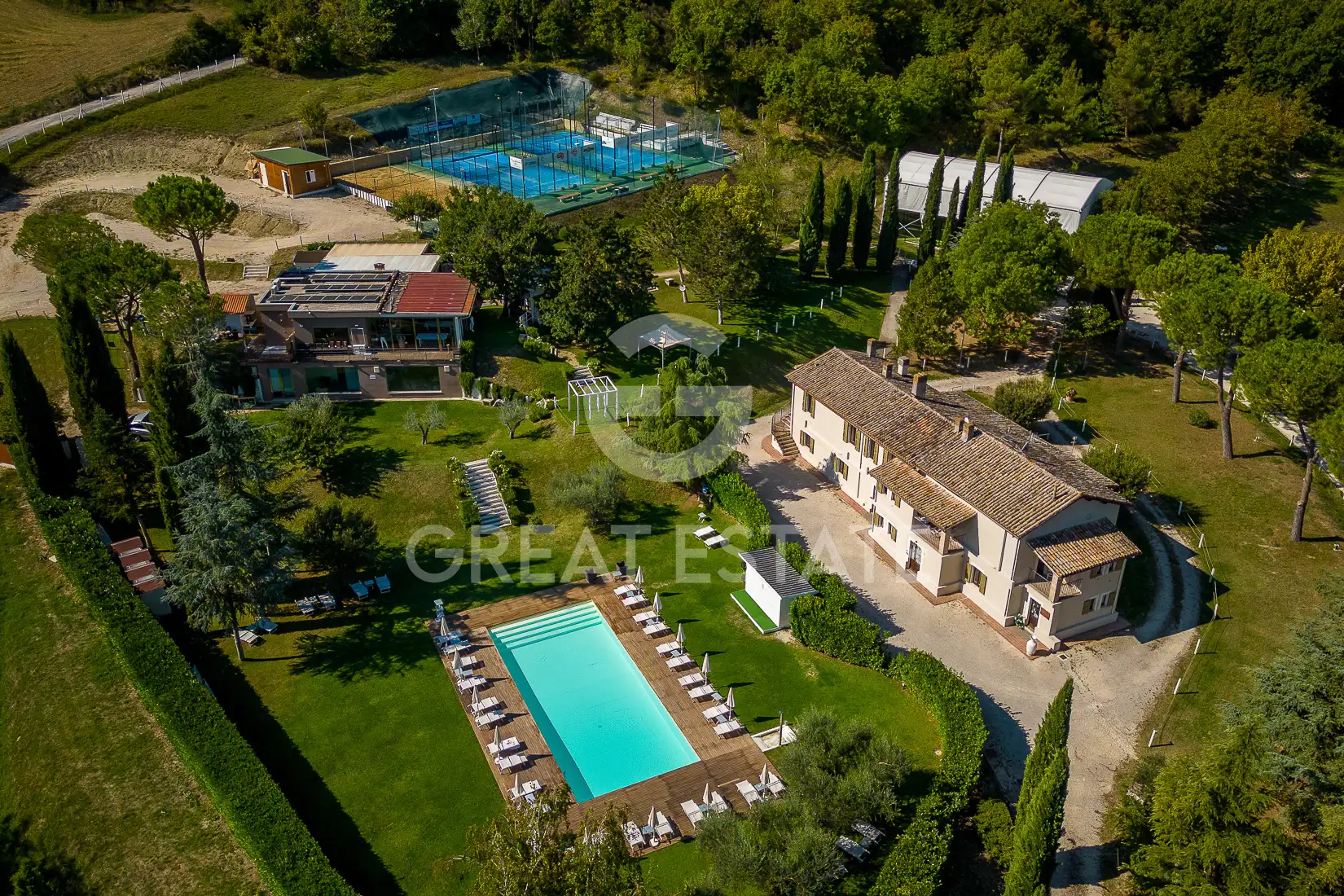 Дом 900м² в Италии, Перуджа. Стоимостью 1350000€ аренда фото-2