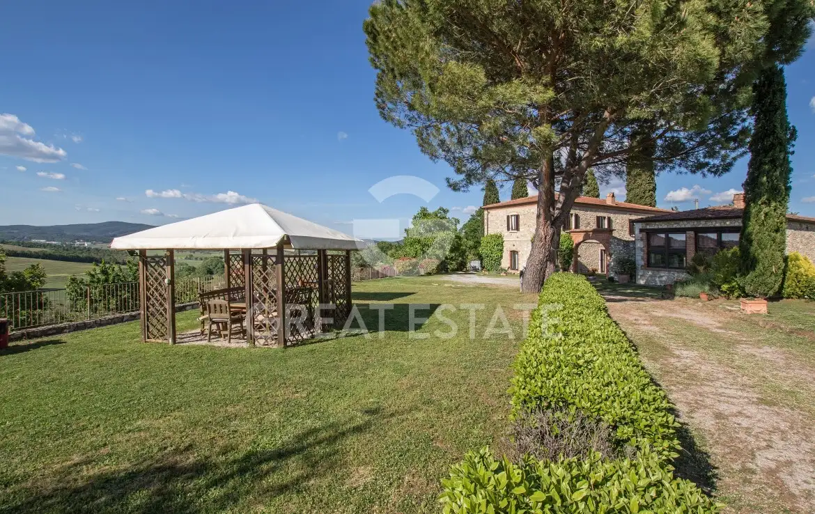 Дом 540м² в Италии, Сиена. Стоимостью 1200000€ аренда фото-10