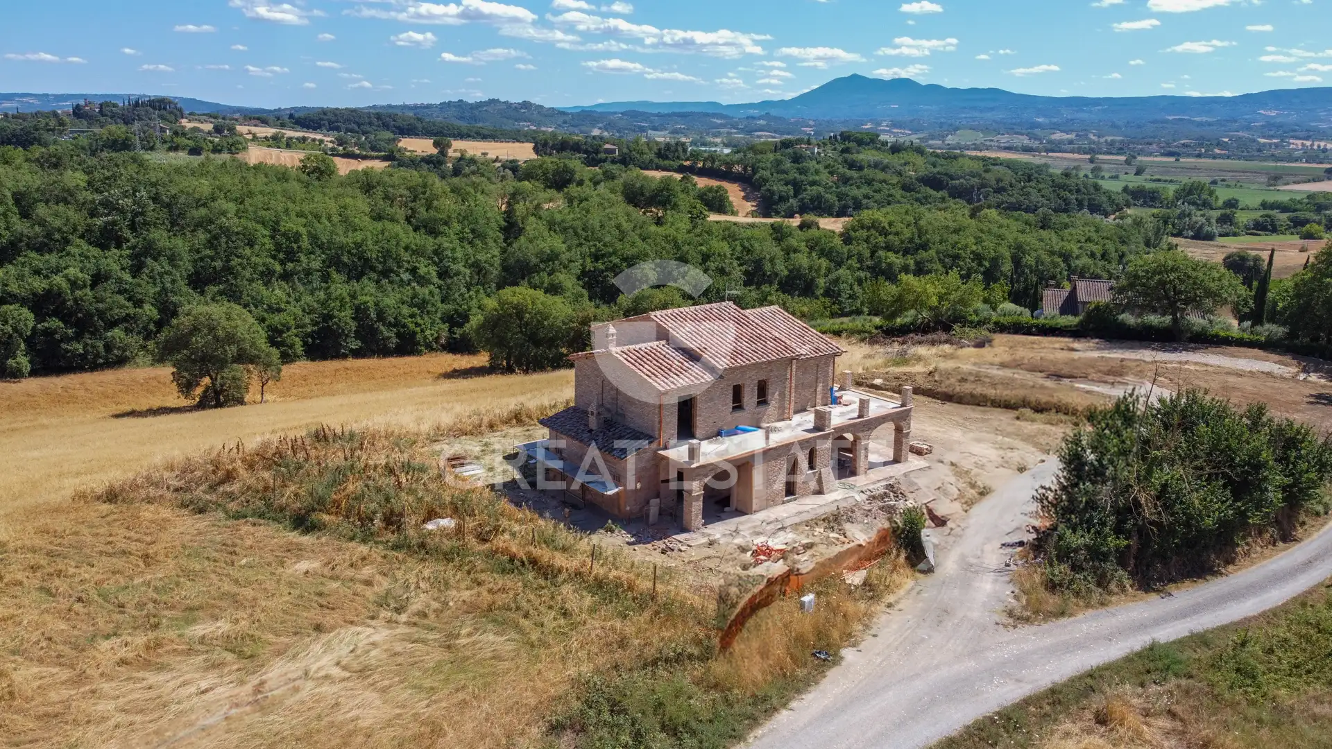 Дом 347м² в Италии, Перуджа. Стоимостью 1500000€ аренда фото-2