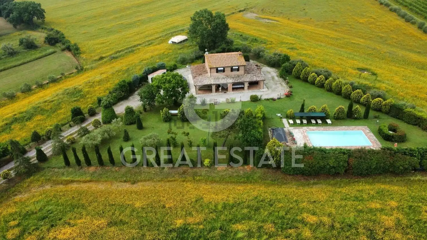 Дом 277м² в Италии, Ареццо. Стоимостью 600000€ аренда фото-1