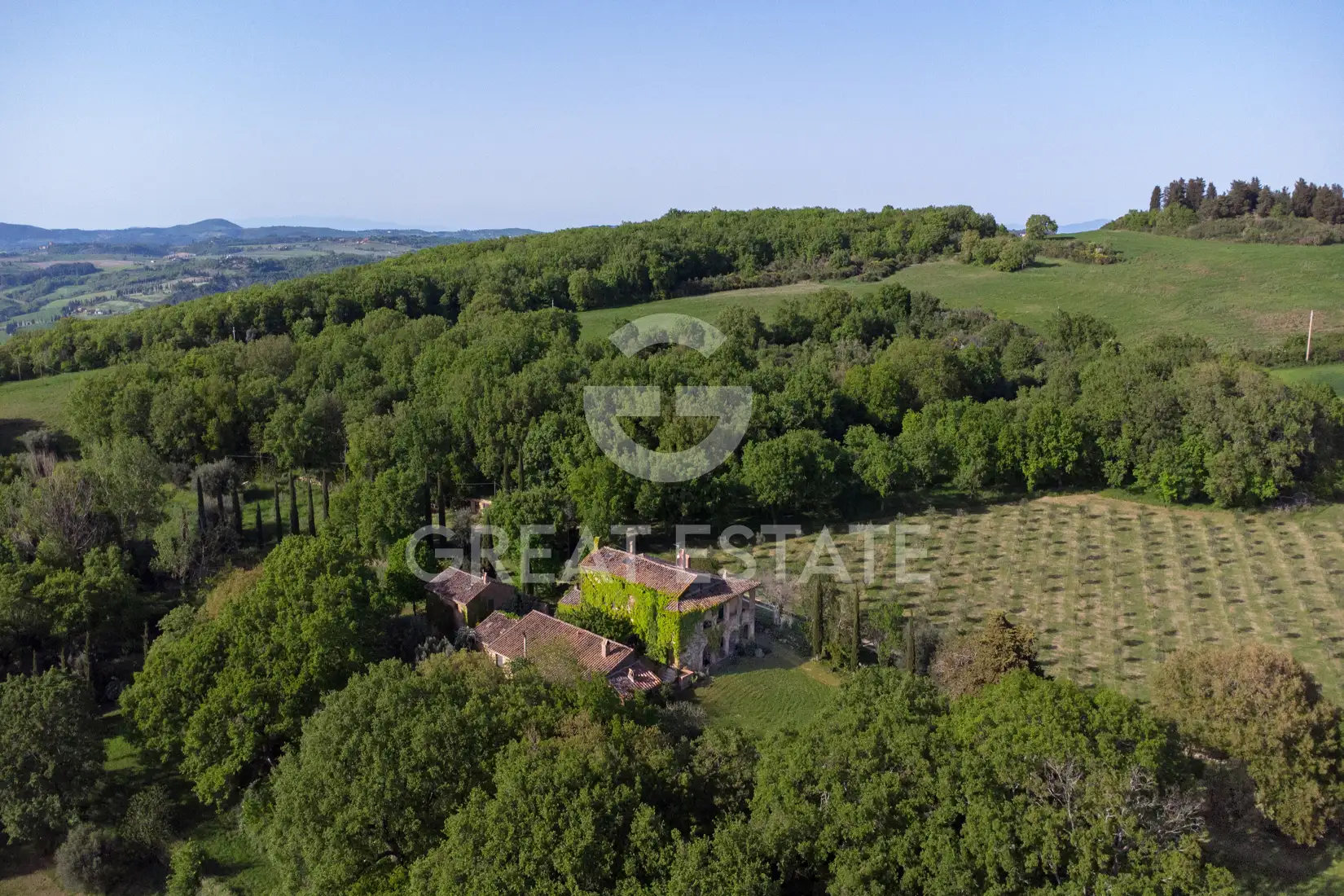 Дом 852м² в Италии, Сиена. Стоимостью 3200000€ аренда фото-10