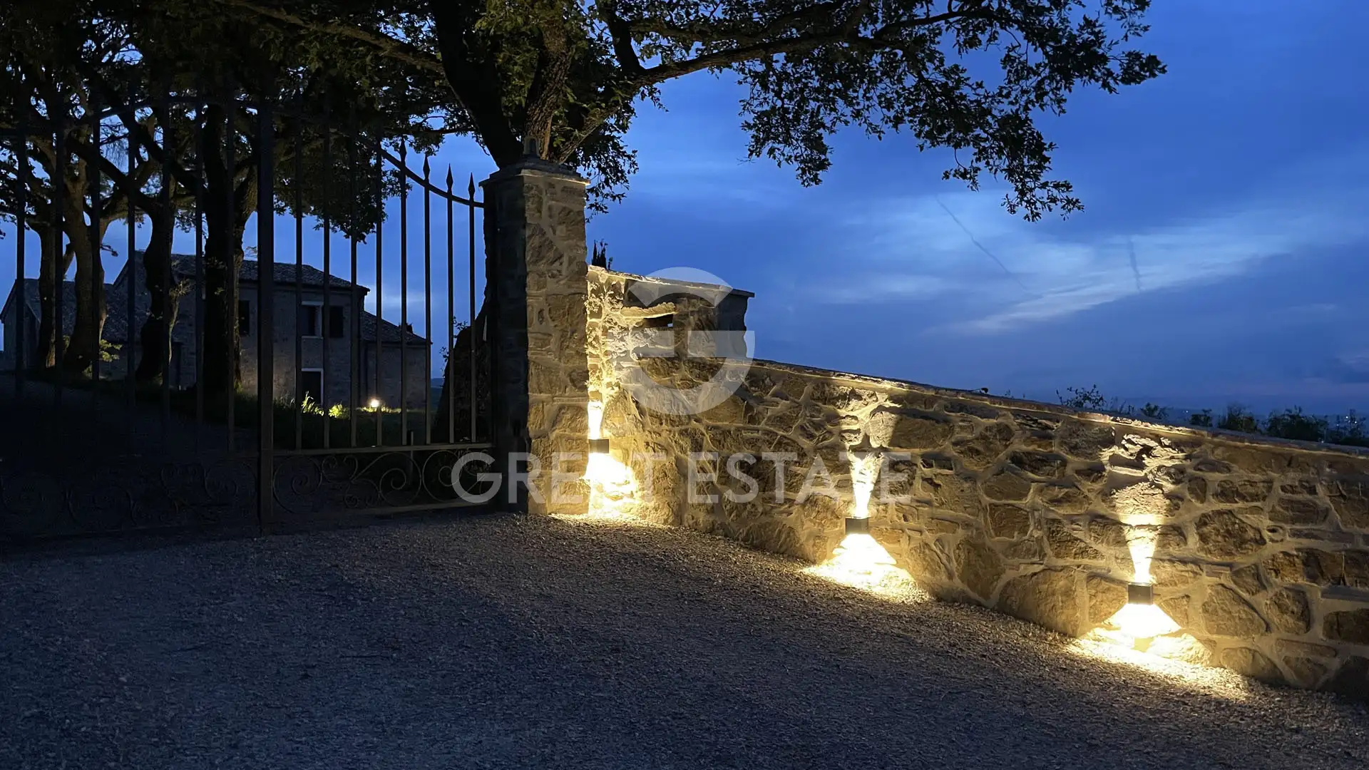 Дом 310м² в Италии, Сиена. Стоимостью 1680000€ аренда фото-15