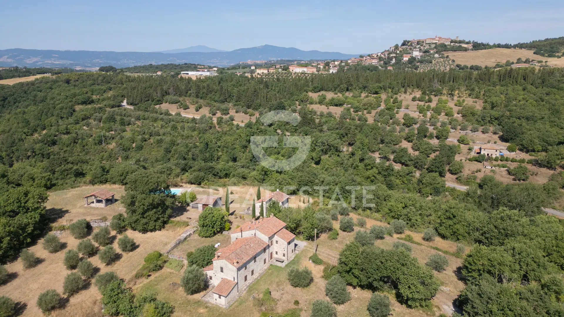 Дом 641м² в Италии, Терни. Стоимостью 1350000€ аренда фото-1