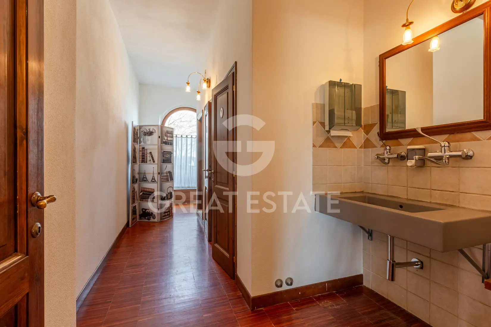Дом 1418м² в Италии, Сиена. Стоимостью 3400000€ аренда фото-14