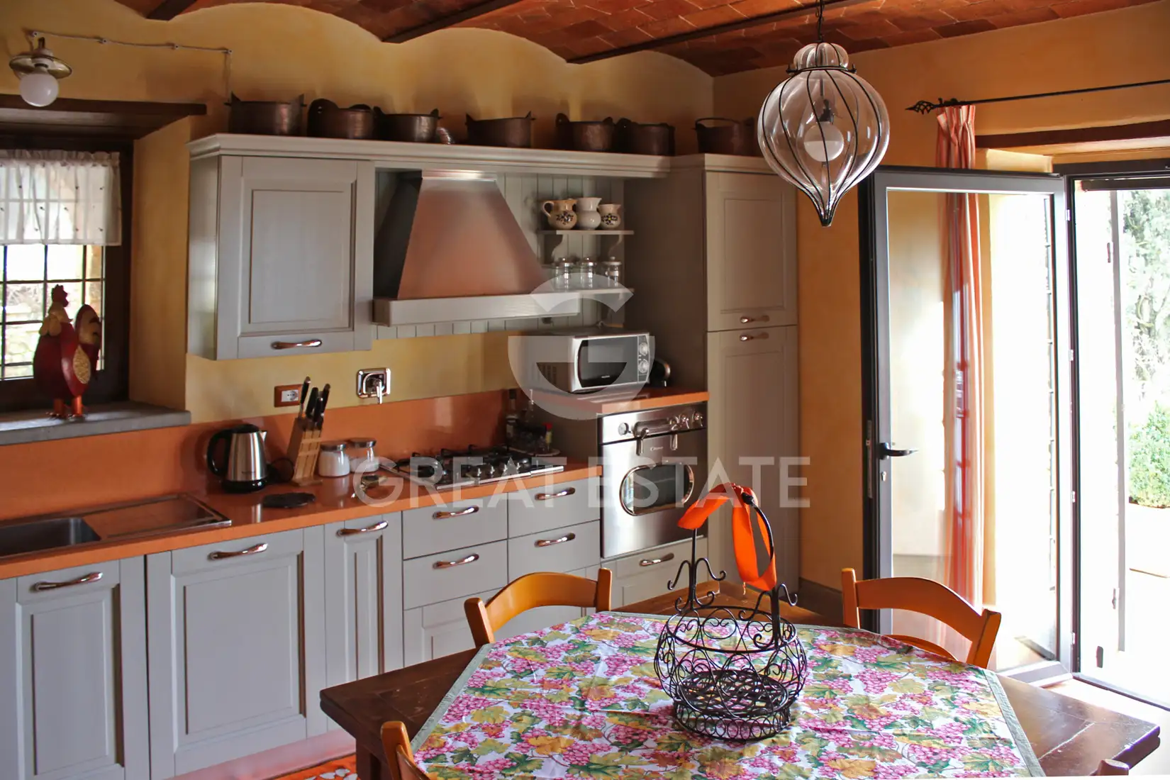 Дом 265м² в Италии, Сиена. Стоимостью 1200000€ аренда фото-14