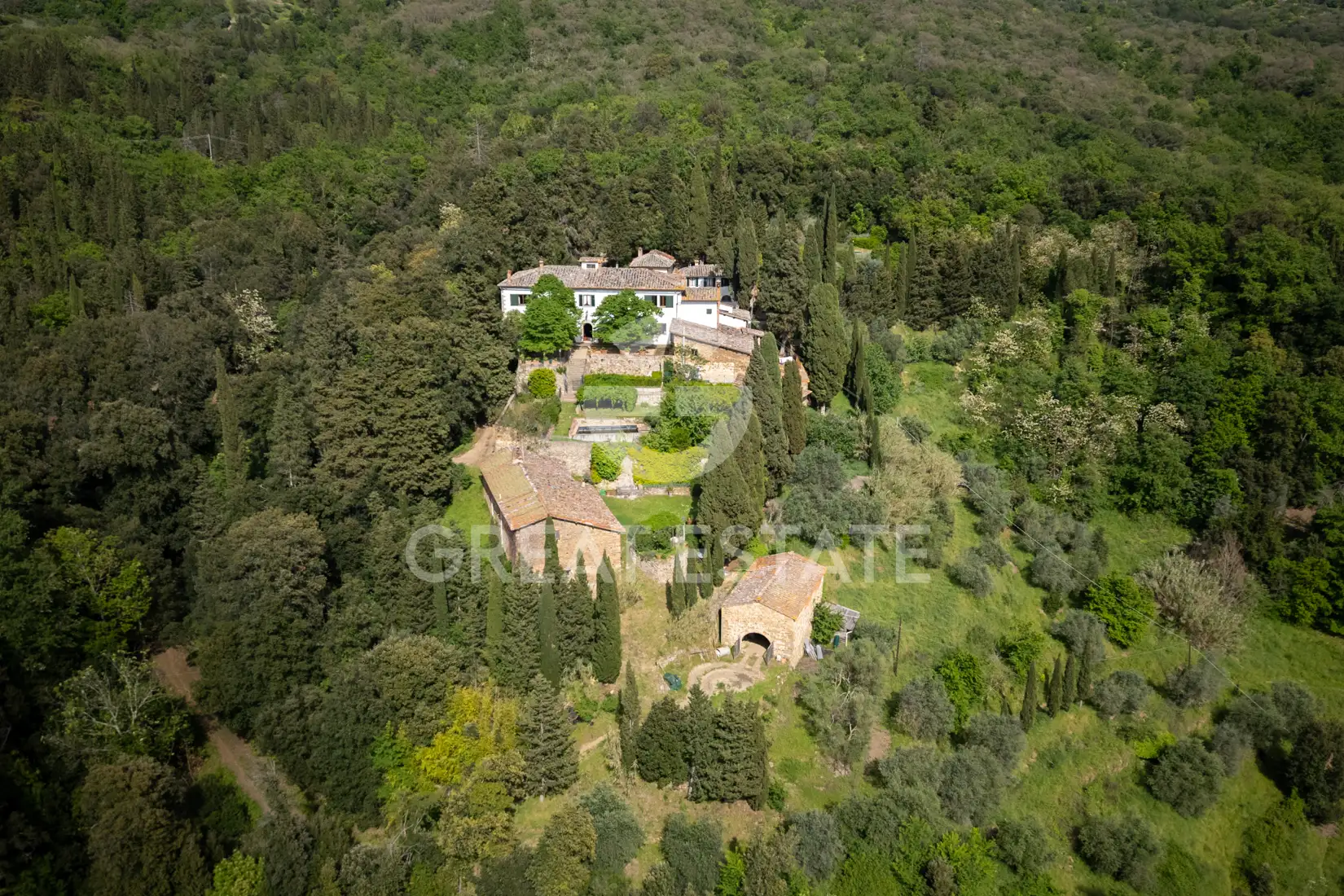 Дом 2140м² в Италии, Флоренция. Стоимостью 2950000€ аренда фото-3