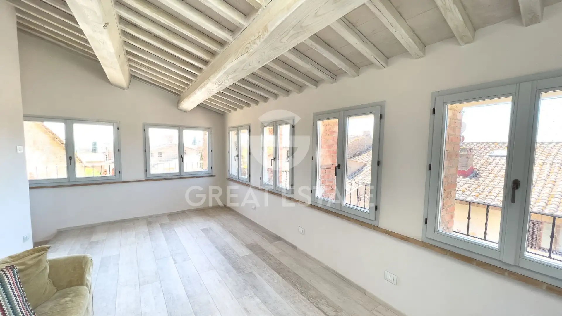 Квартира 311м² в Италии, Сиена. Стоимостью 780000€ аренда фото-13