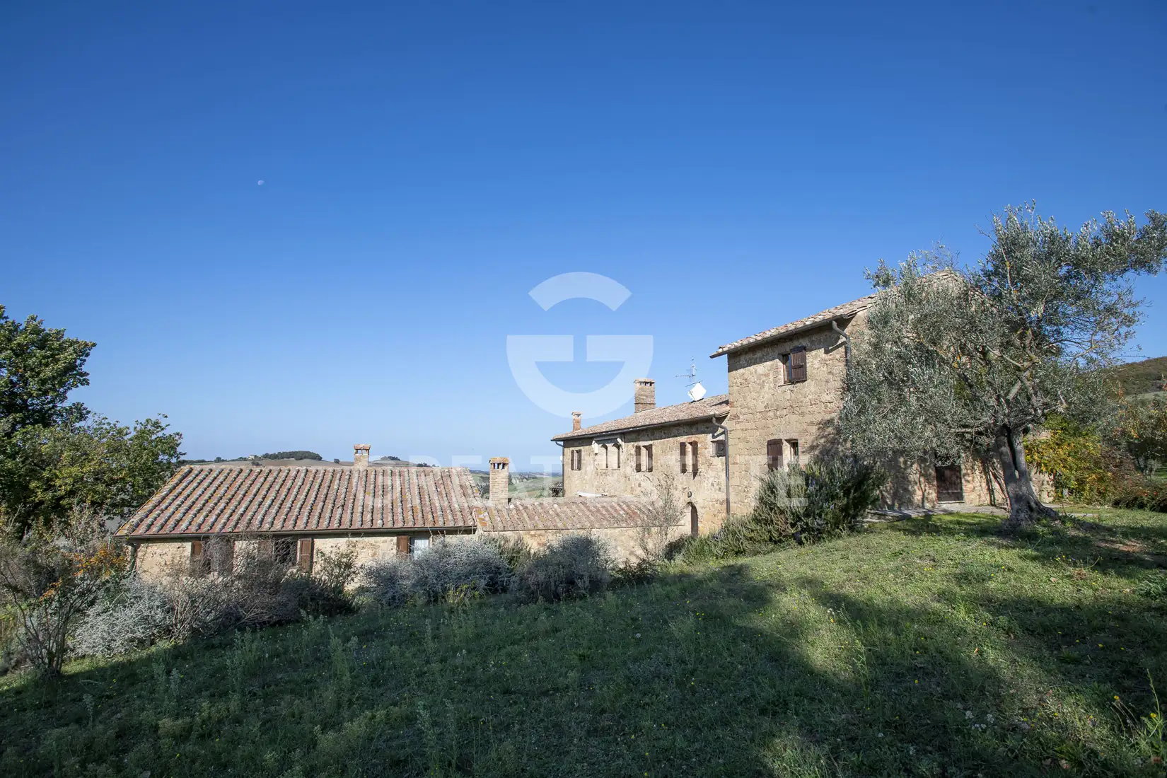 Дом 632м² в Италии, Сиена. Стоимостью 1900000€ аренда фото-5