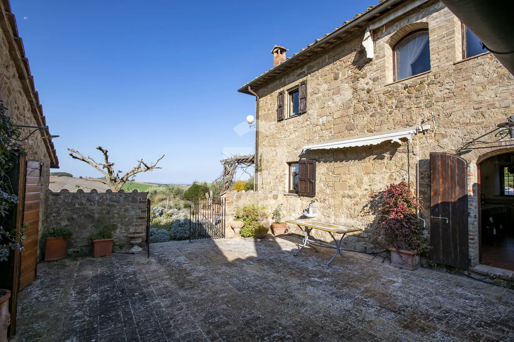 Дом 632м² в Италии, Сиена. Стоимостью 1900000€ аренда фото-10
