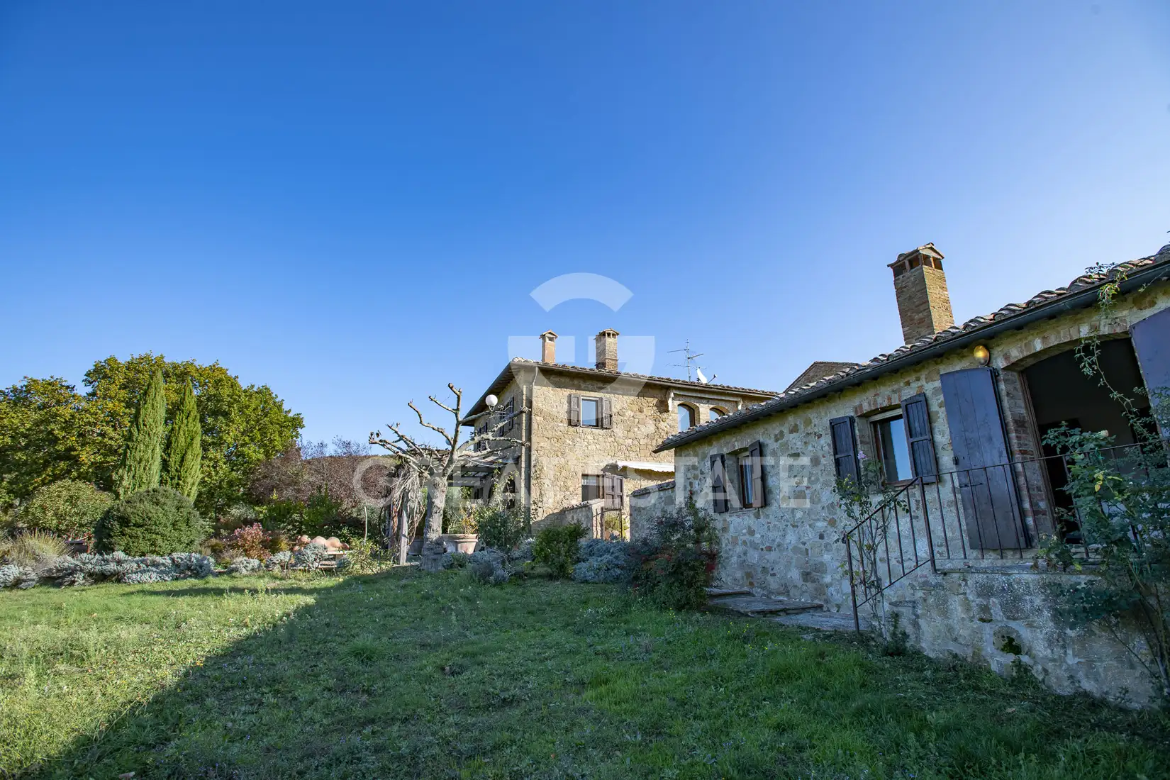 Дом 632м² в Италии, Сиена. Стоимостью 1900000€ аренда фото-2