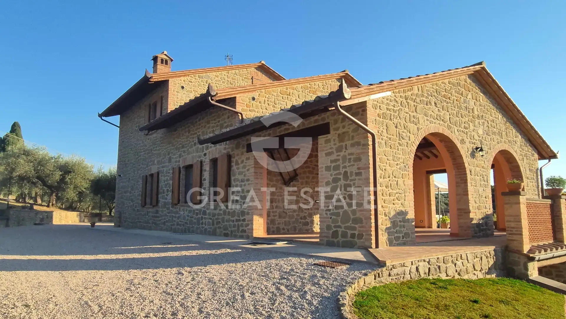 Дом 399м² в Италии, Перуджа. Стоимостью 610000€ аренда фото-1