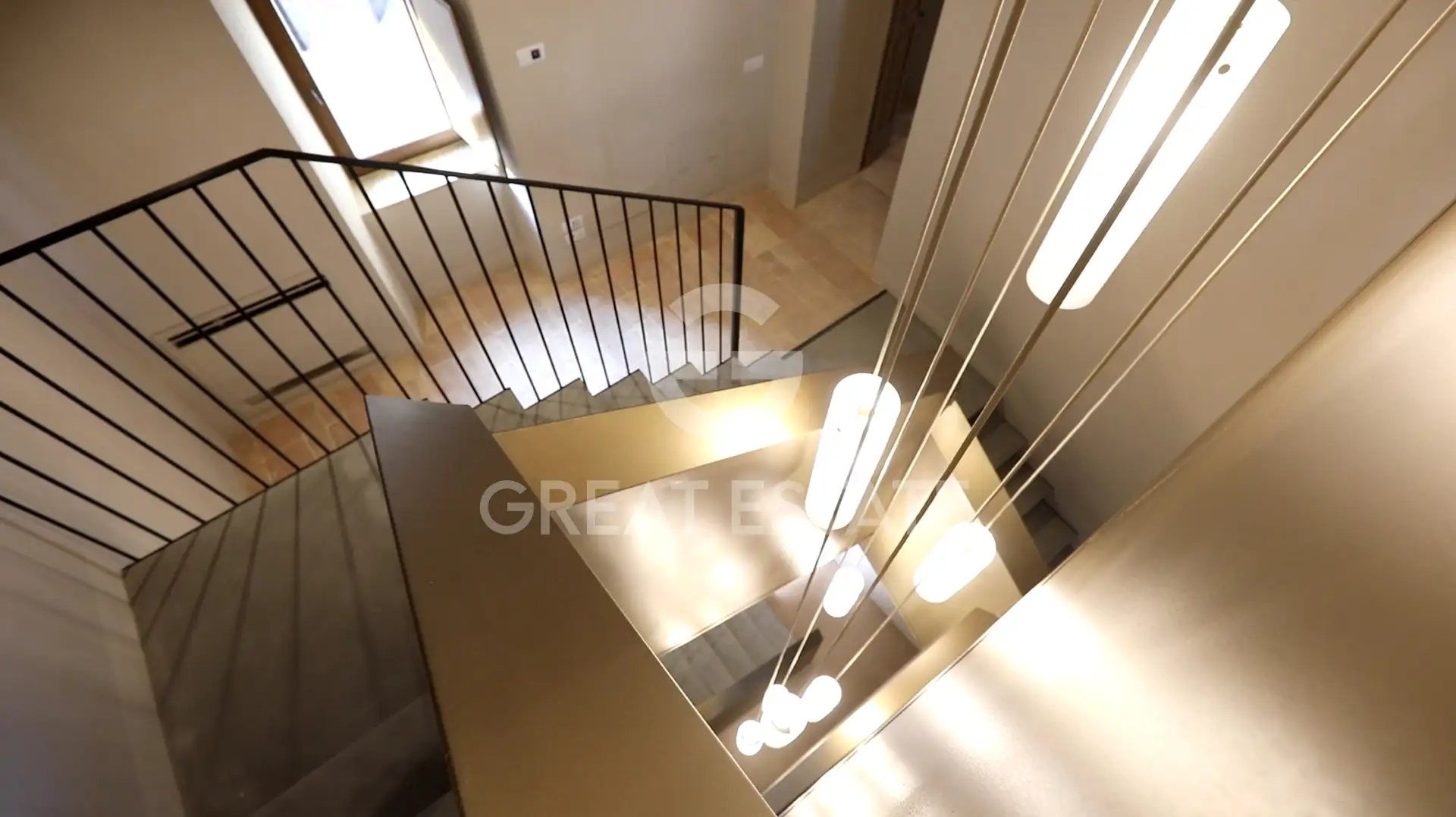 Квартира 830м² в Италии, Перуджа. Стоимостью 2950000€ аренда фото-10