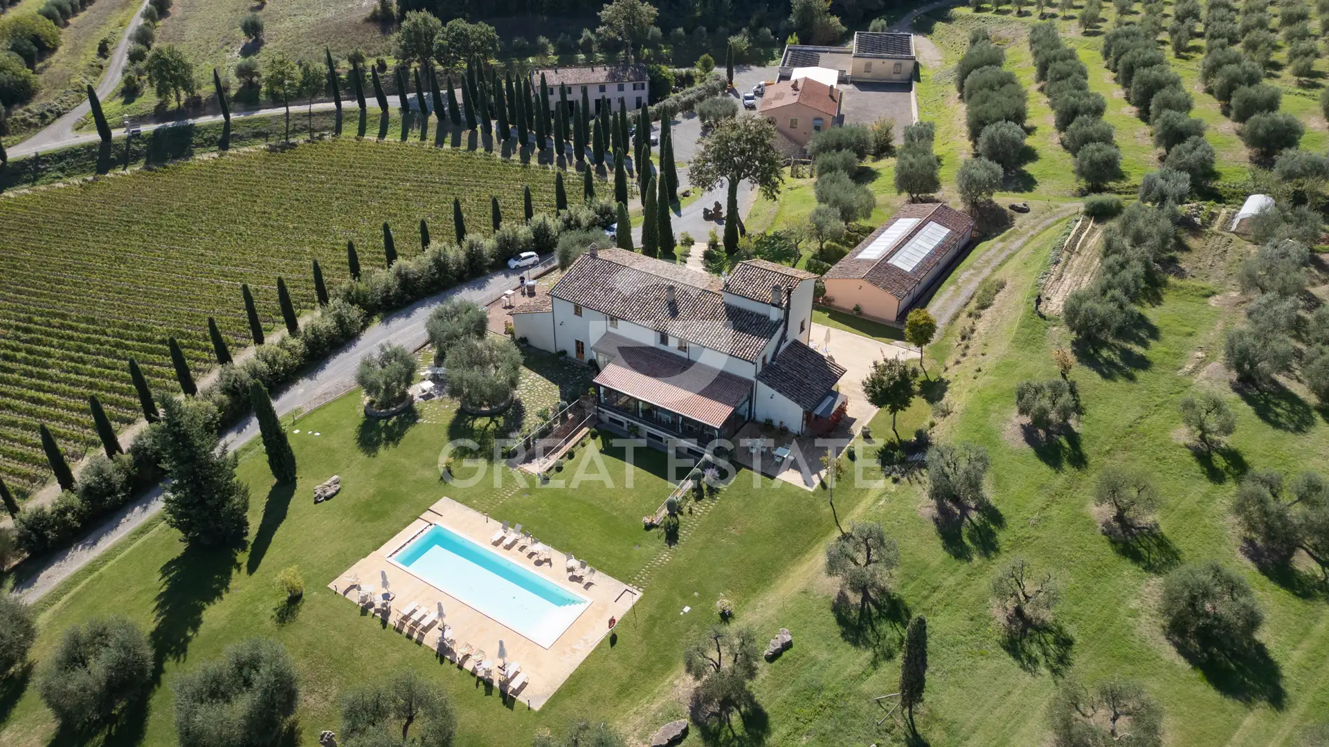 Дом 4584м² в Италии, Сиена. Стоимостью 15000000€ аренда фото-4