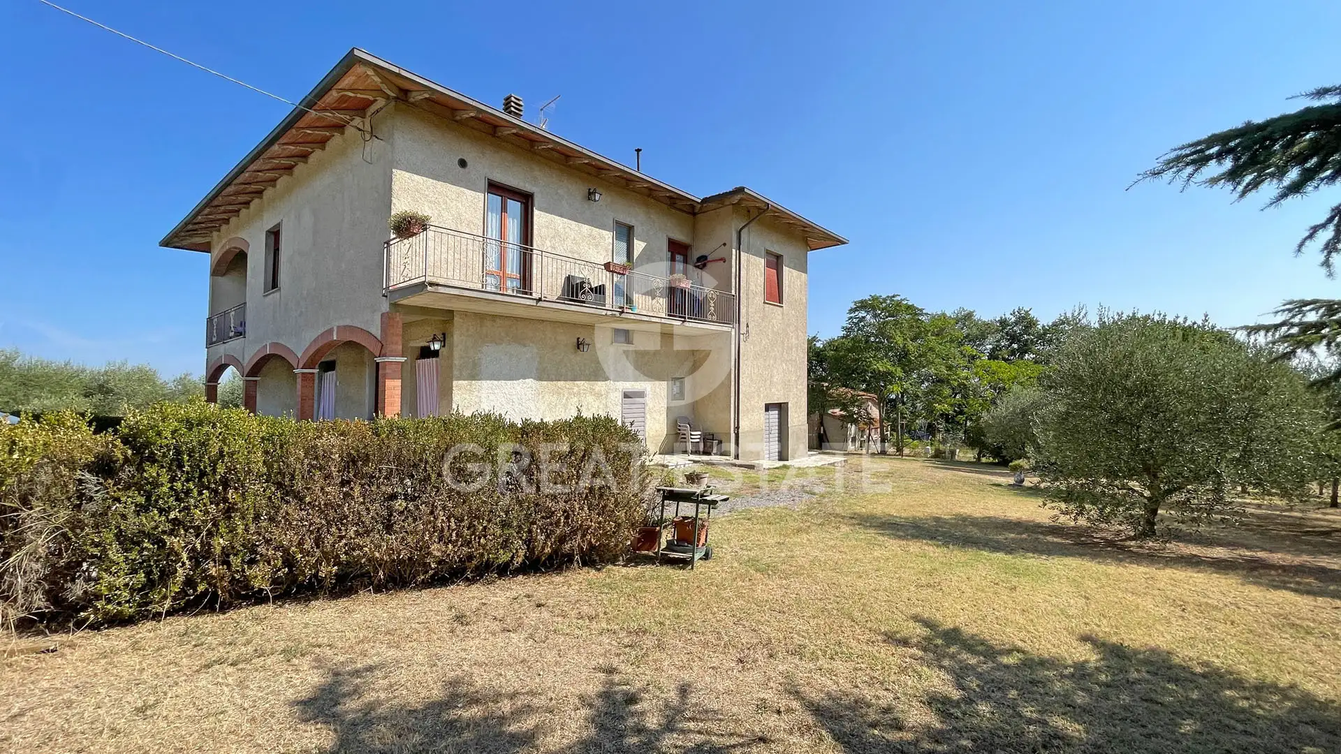 Дача 610м² в Италии, Сиена. Стоимостью 860000€ аренда фото-7