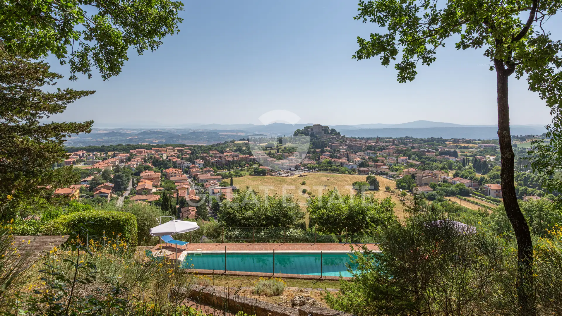Дом 651м² в Италии, Сиена. Стоимостью 1800000€ аренда фото-1