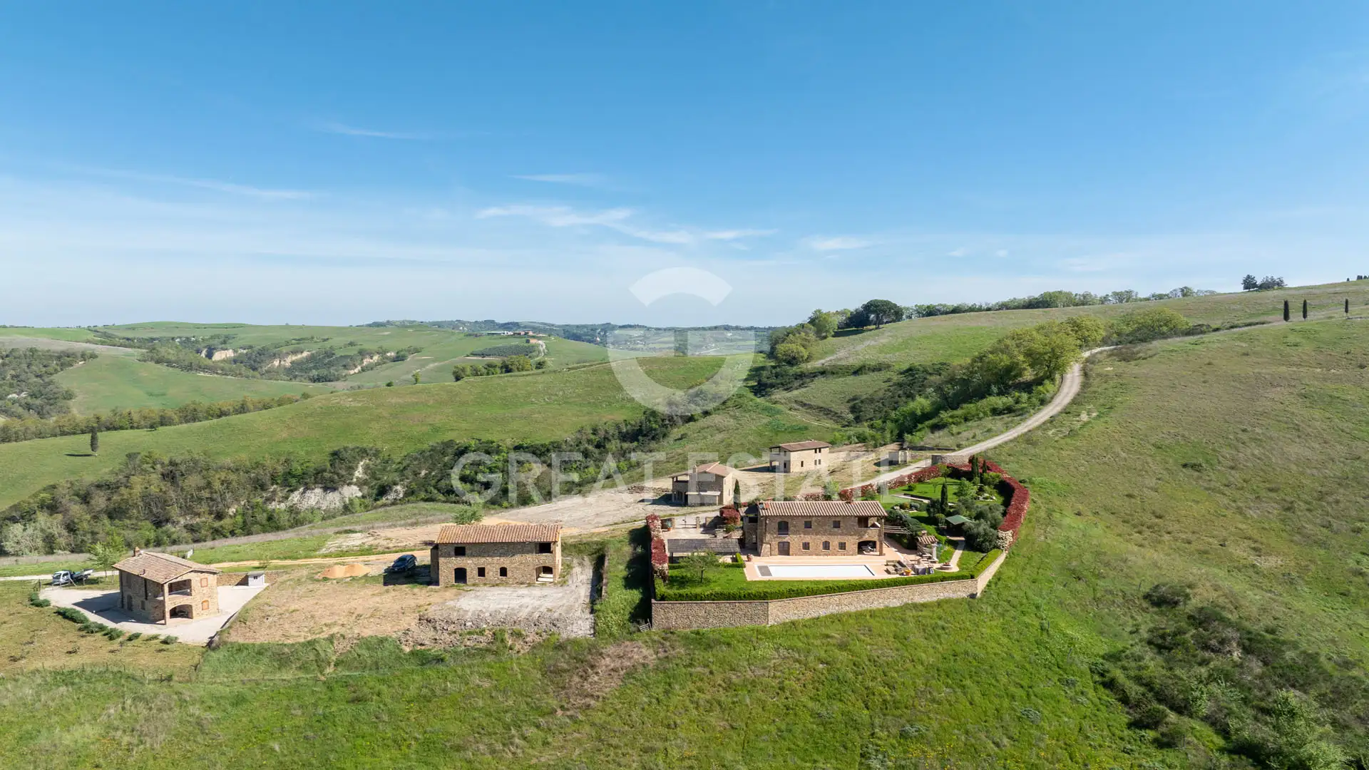 Дом 255м² в Италии, Сиена. Стоимостью 1070000€ аренда фото-6