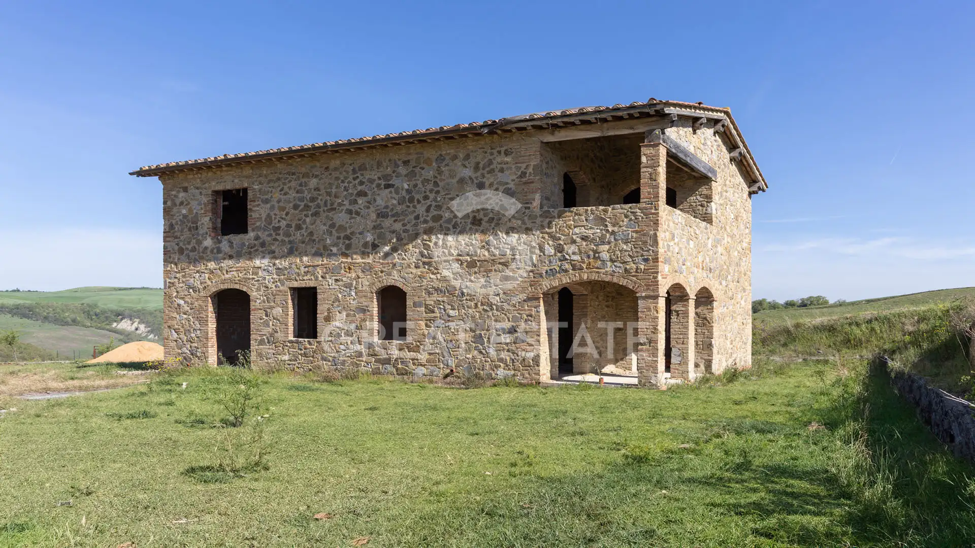 Дом 255м² в Италии, Сиена. Стоимостью 1070000€ аренда фото-11