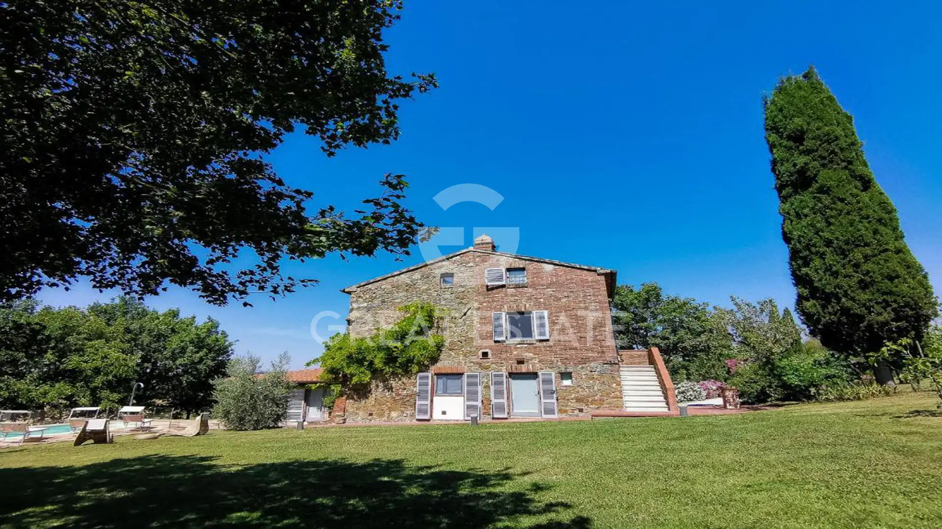 Дом 252м² в Италии, Ареццо. Стоимостью 890000€ аренда фото-3