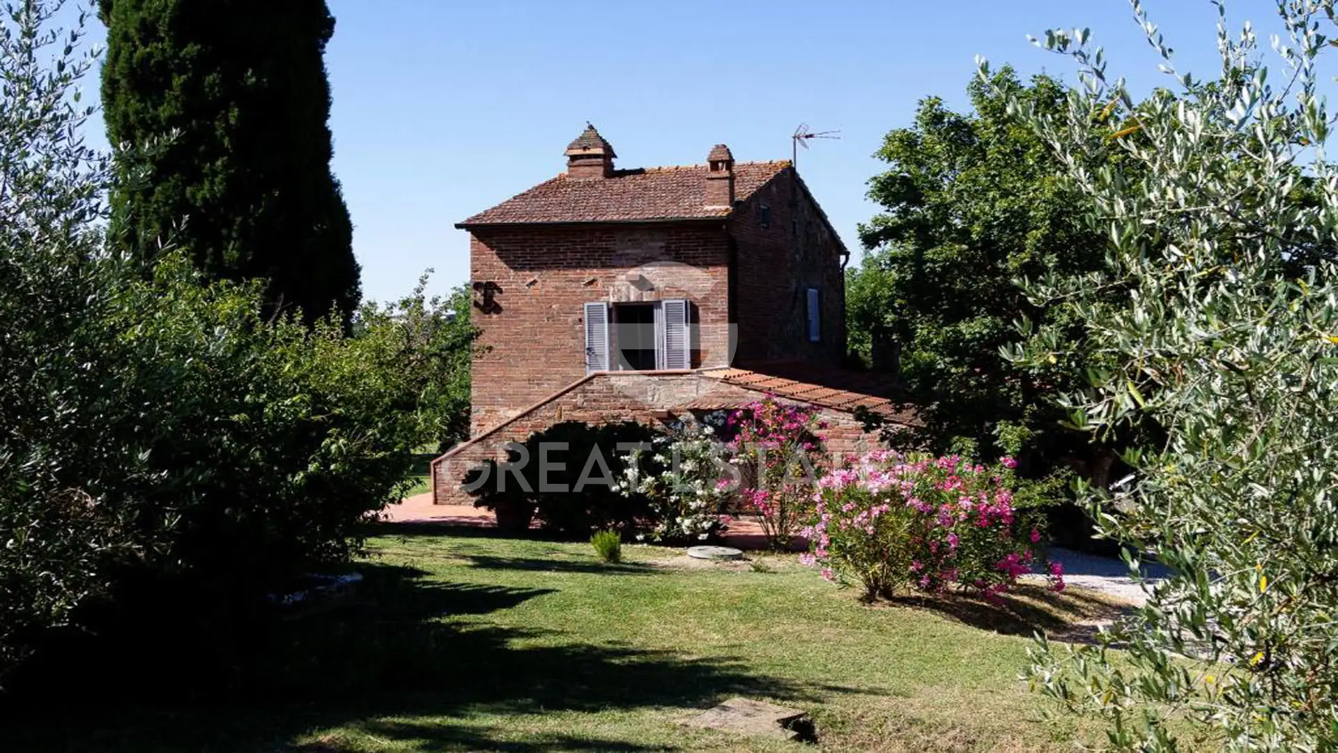 Дом 252м² в Италии, Ареццо. Стоимостью 890000€ аренда фото-6