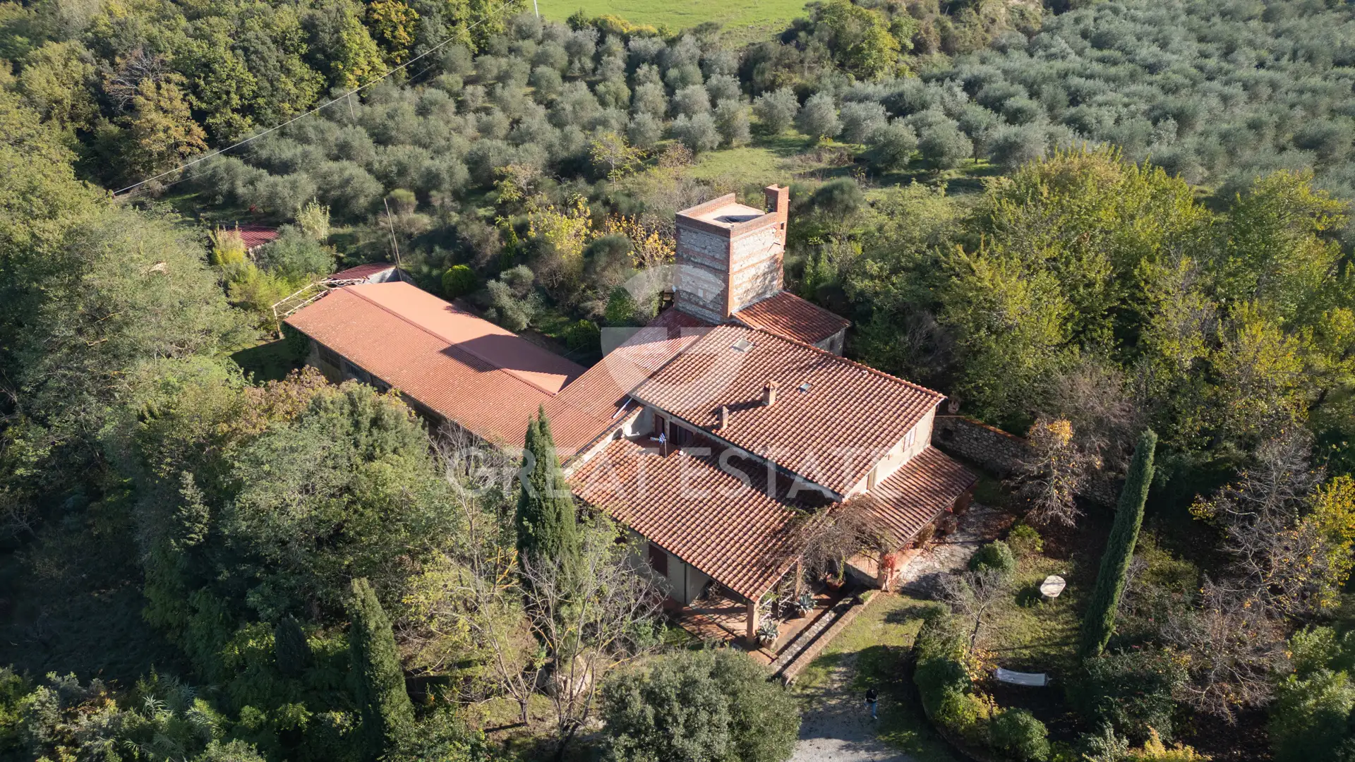 Дом 987м² в Италии, Сиена. Стоимостью 740000€ аренда фото-8