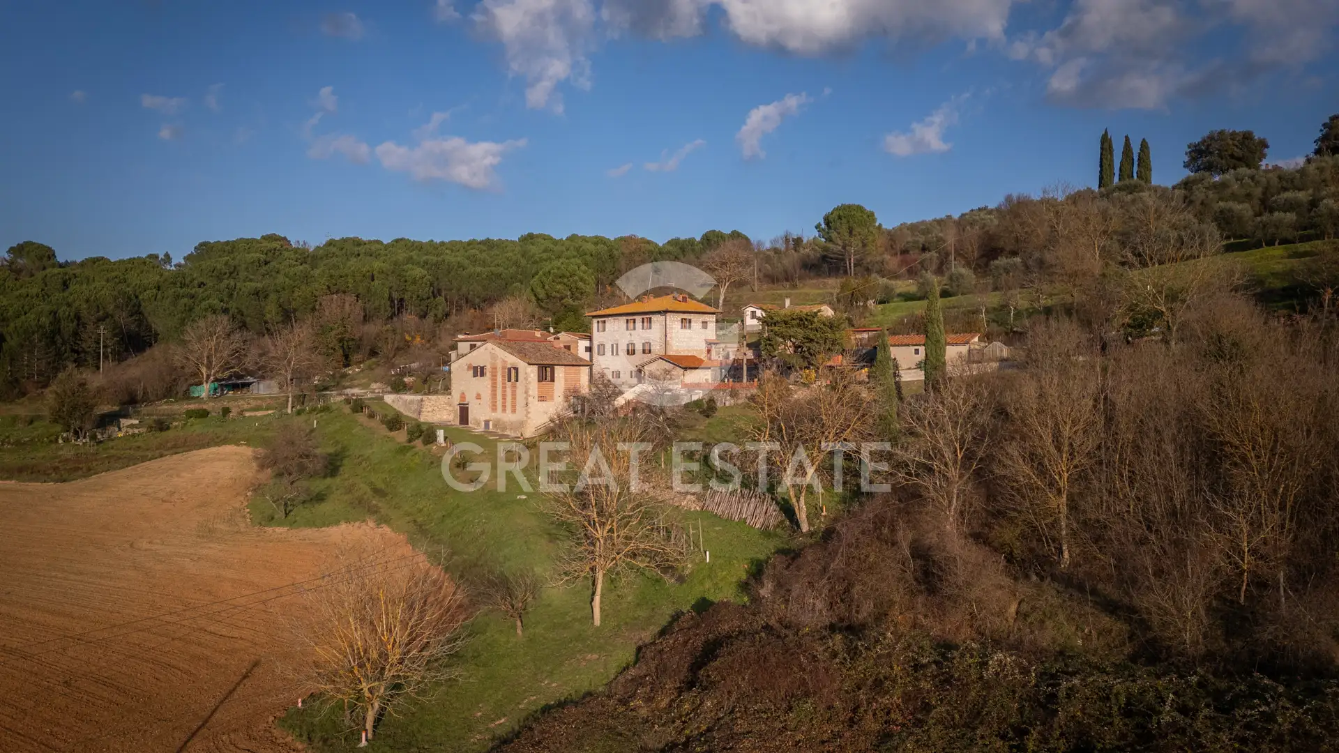 Дом 1412м² в Италии, Сиена. Стоимостью 1190000€ аренда фото-11